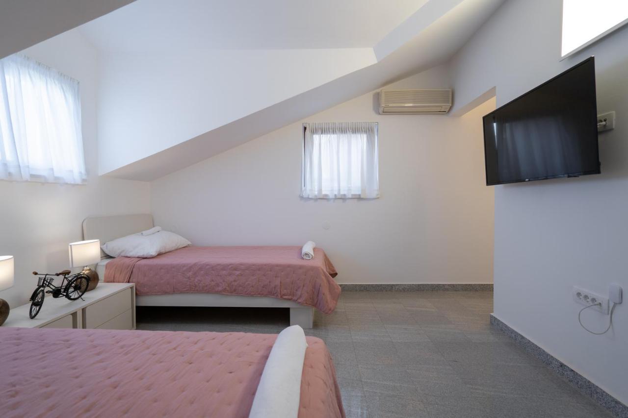 Lusi House Villa Sveti Filip i Jakov Luaran gambar